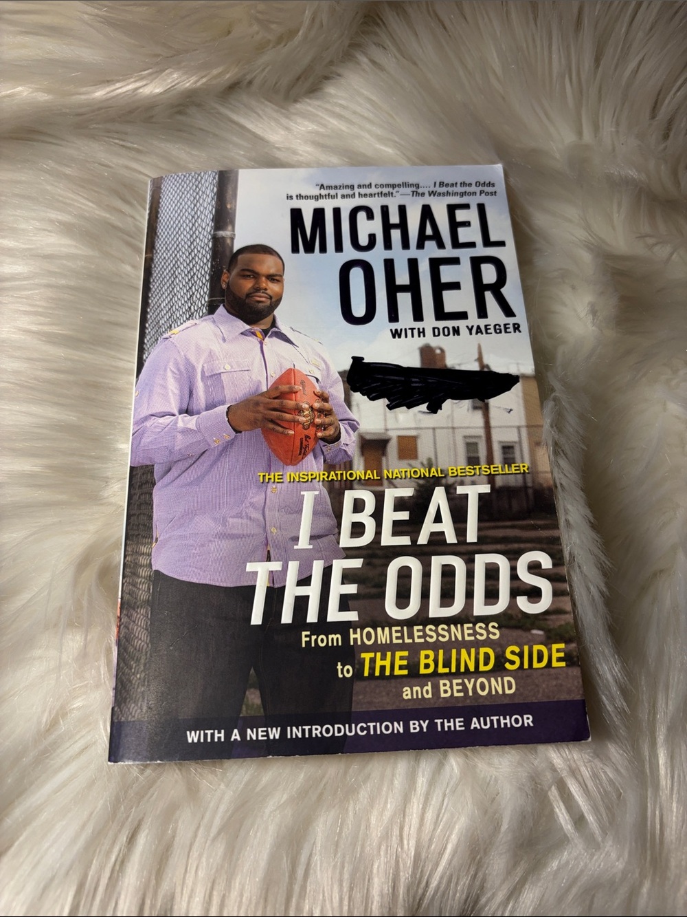 📚 3 for $15 📚 I Beat the Odds by Michael Oher — White and Black Cover